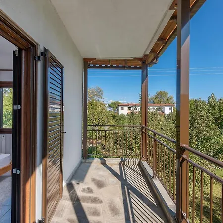 아파트 Blooming Memories