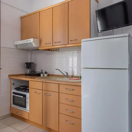 Blooming Memories Apartment Vourvourou